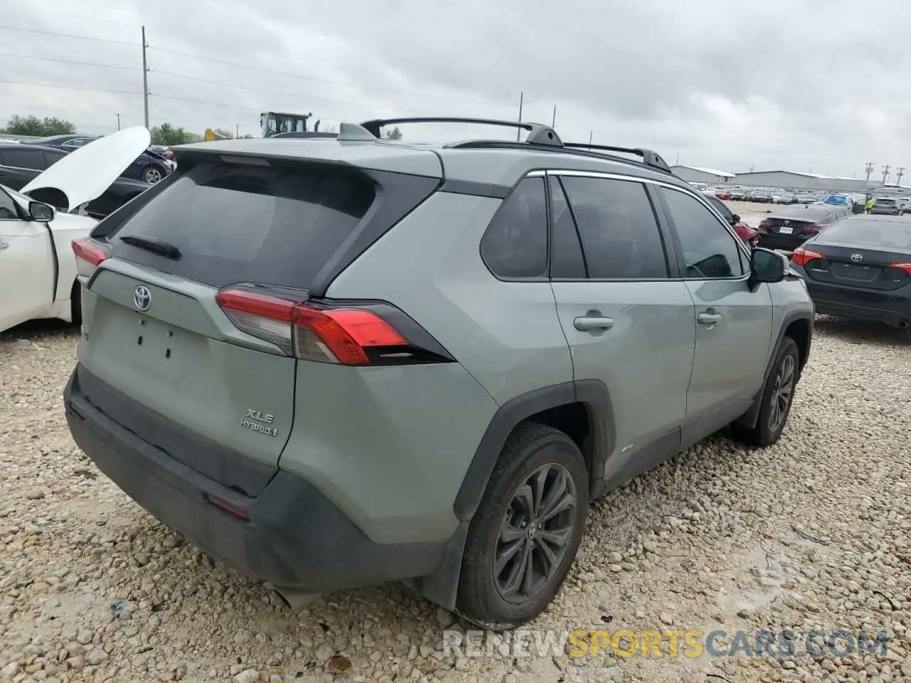 3 Photograph of a damaged car 4T3B6RFVXPU129948 TOYOTA RAV4 2023