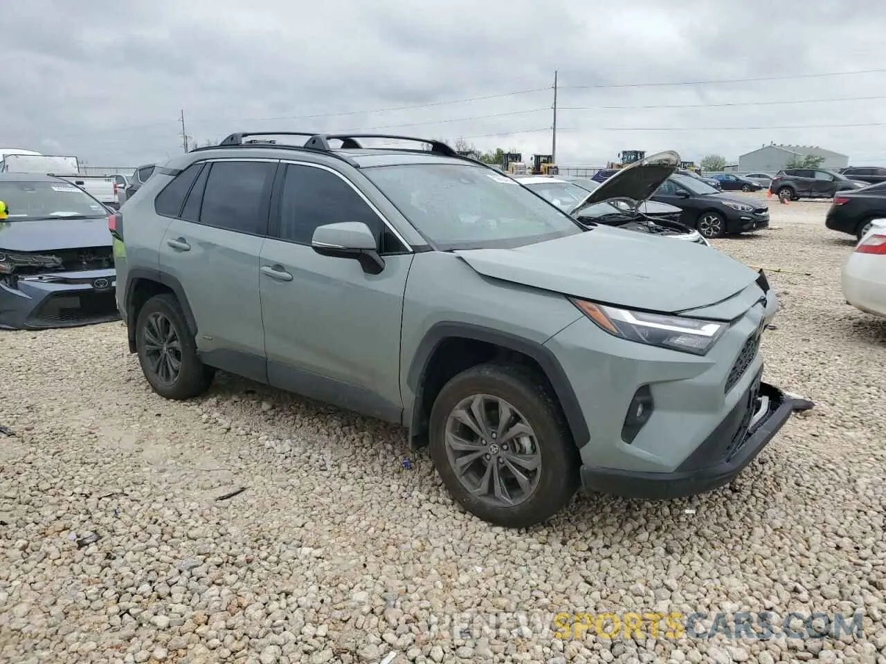 4 Photograph of a damaged car 4T3B6RFVXPU129948 TOYOTA RAV4 2023