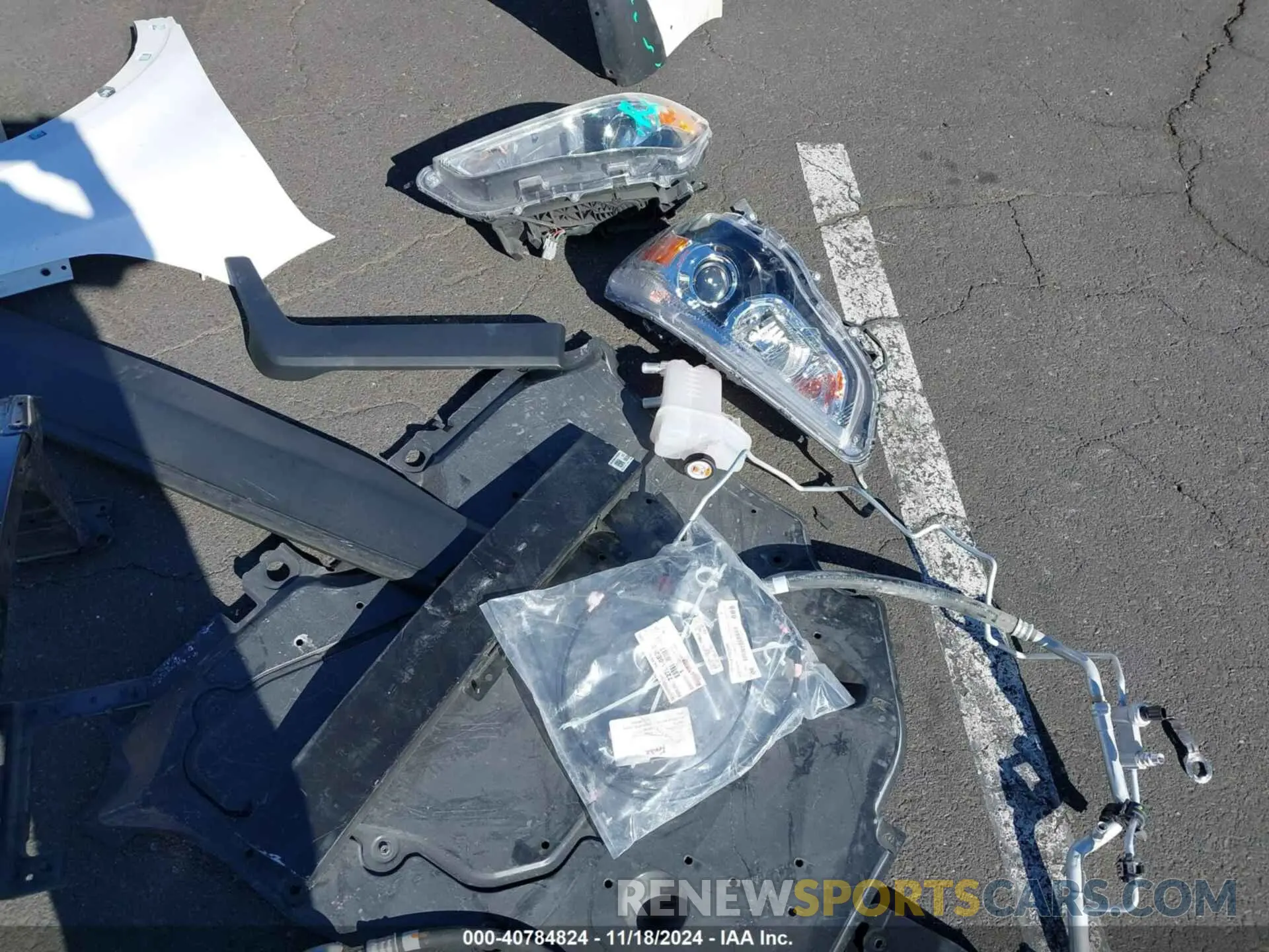 18 Photograph of a damaged car 4T3D6RFV1PU117616 TOYOTA RAV4 2023