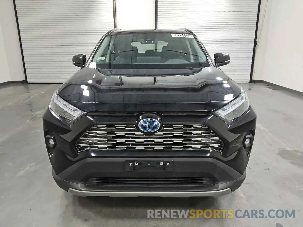 5 Photograph of a damaged car 4T3D6RFV2PU121058 TOYOTA RAV4 2023