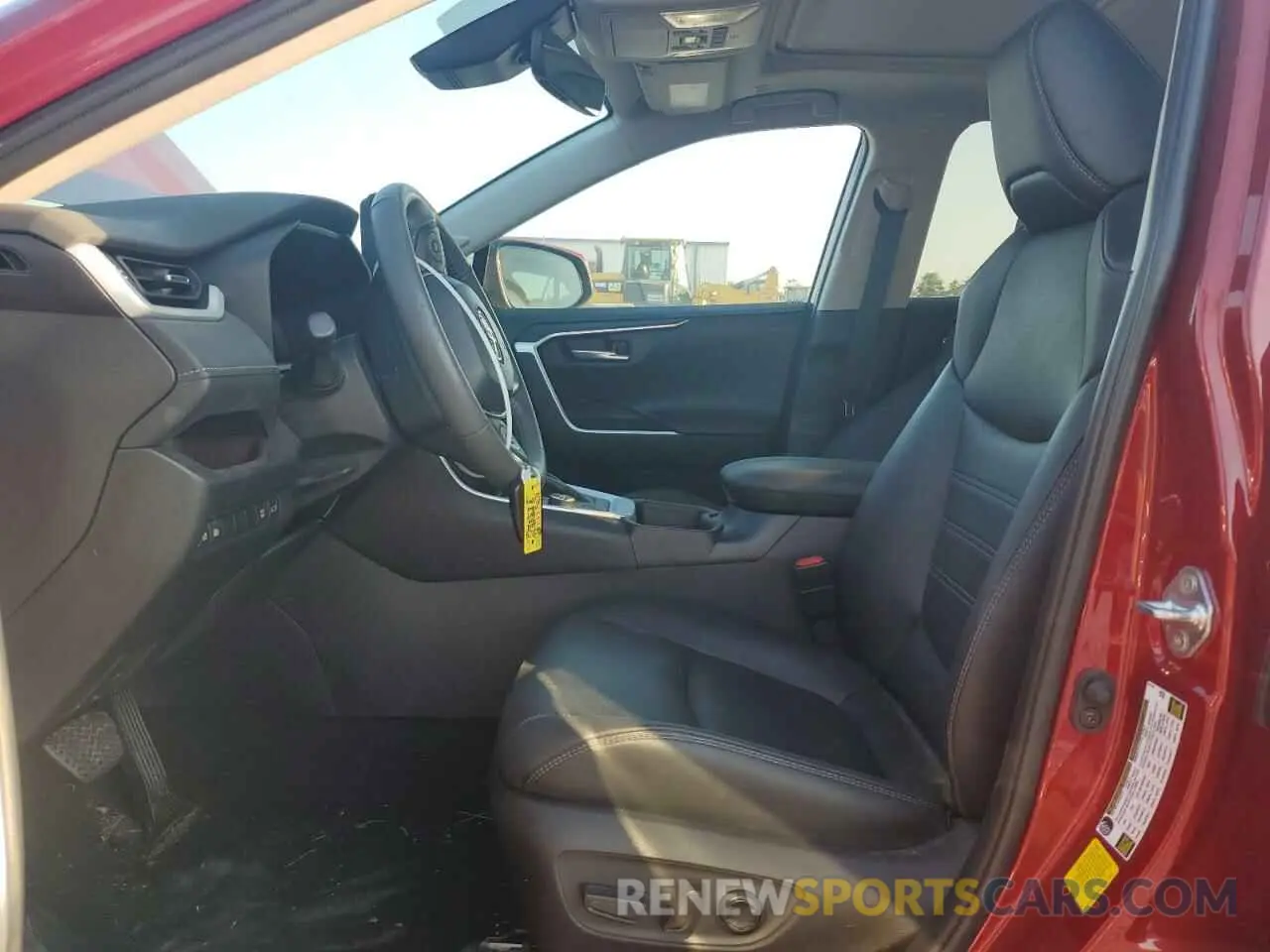 7 Photograph of a damaged car 4T3D6RFV3PU137639 TOYOTA RAV4 2023