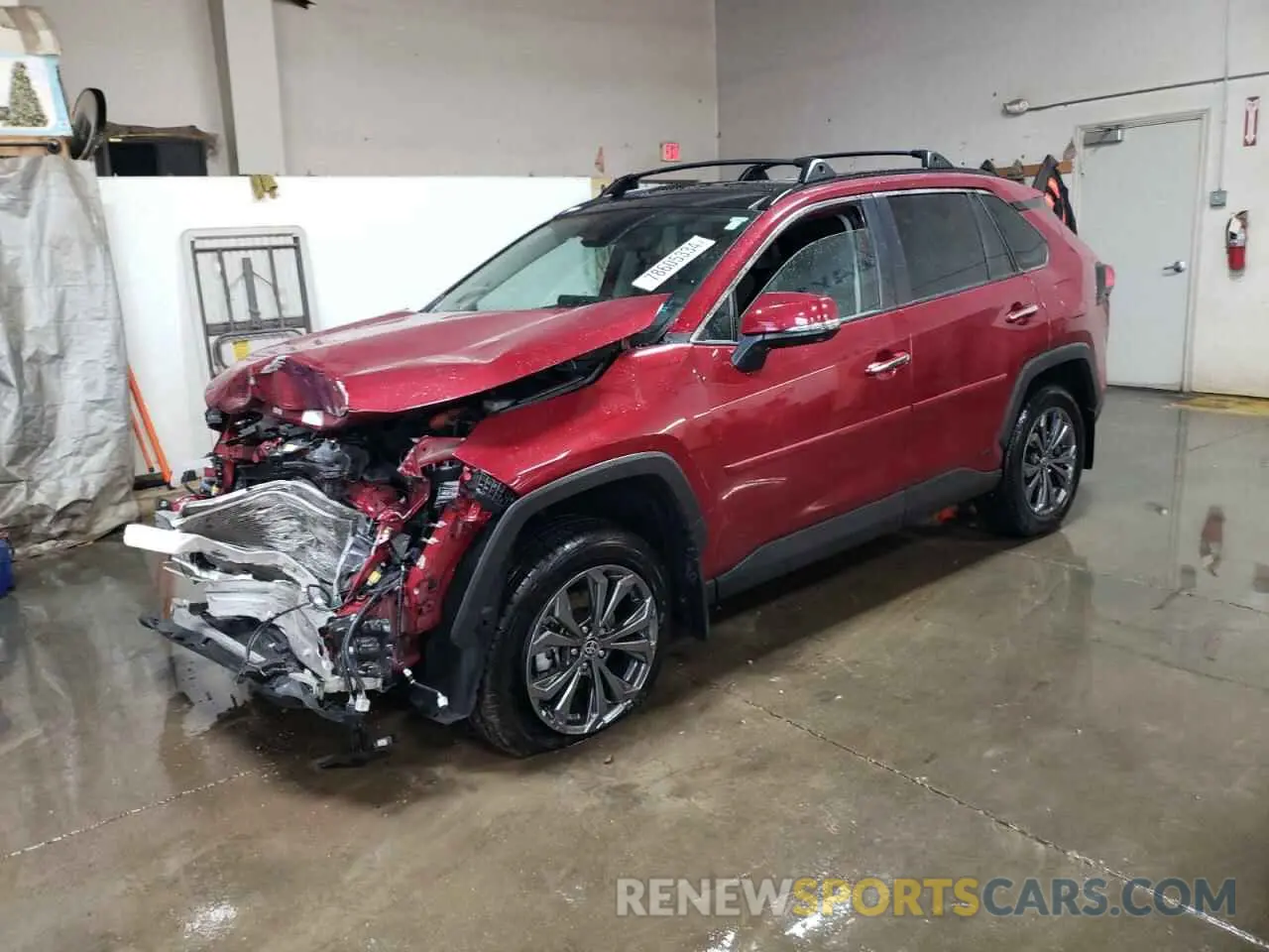 1 Photograph of a damaged car 4T3D6RFV5PU112791 TOYOTA RAV4 2023