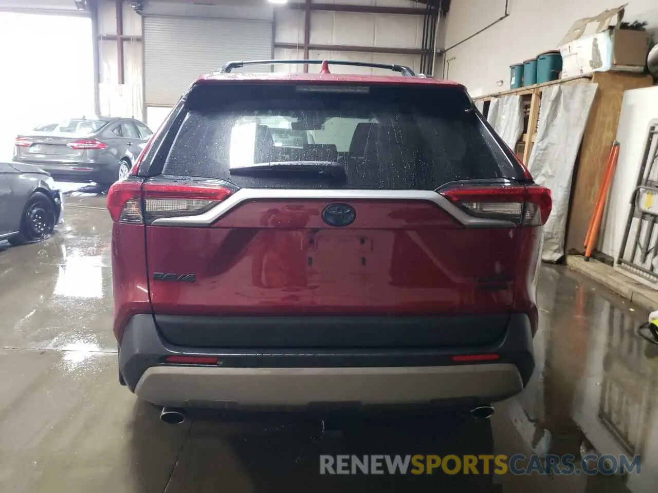 6 Photograph of a damaged car 4T3D6RFV5PU112791 TOYOTA RAV4 2023