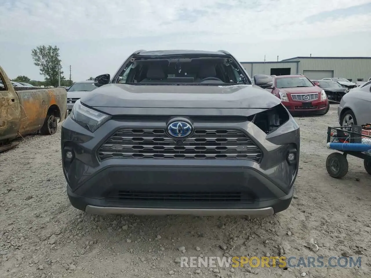 5 Photograph of a damaged car 4T3D6RFV5PU129252 TOYOTA RAV4 2023