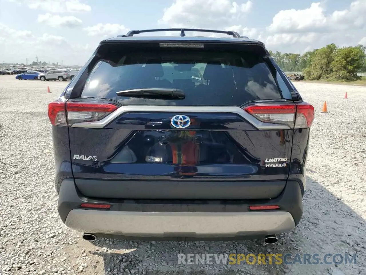 6 Photograph of a damaged car 4T3D6RFV7PU124473 TOYOTA RAV4 2023