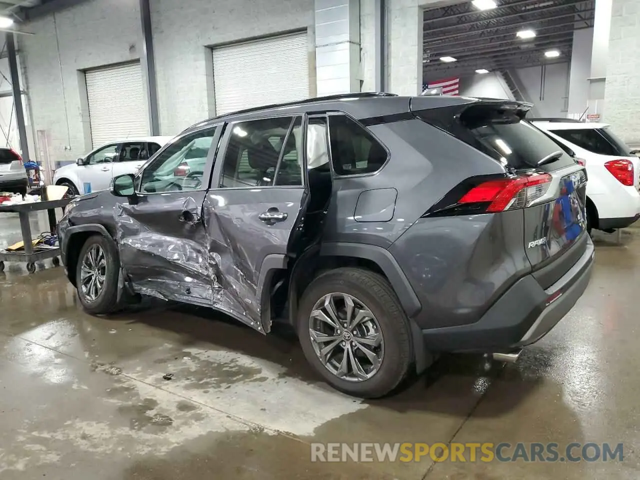 2 Photograph of a damaged car 4T3D6RFV8PU132548 TOYOTA RAV4 2023