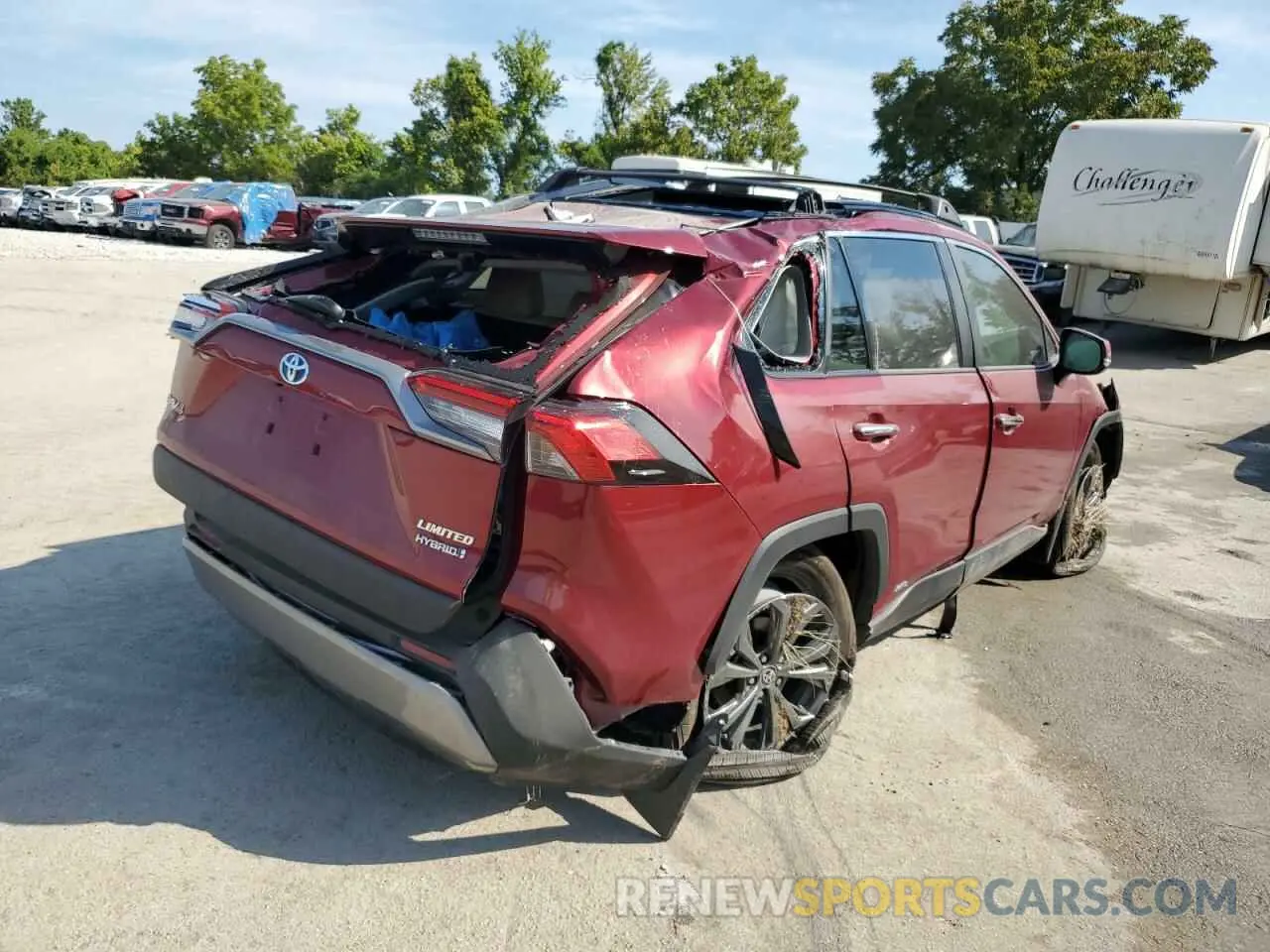 3 Photograph of a damaged car 4T3D6RFV8PU137684 TOYOTA RAV4 2023