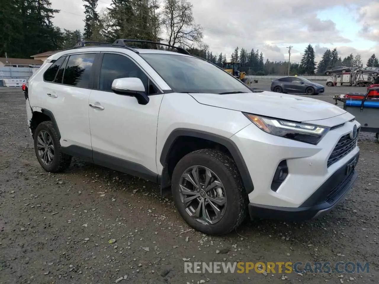 4 Photograph of a damaged car 4T3D6RFVXPU107179 TOYOTA RAV4 2023