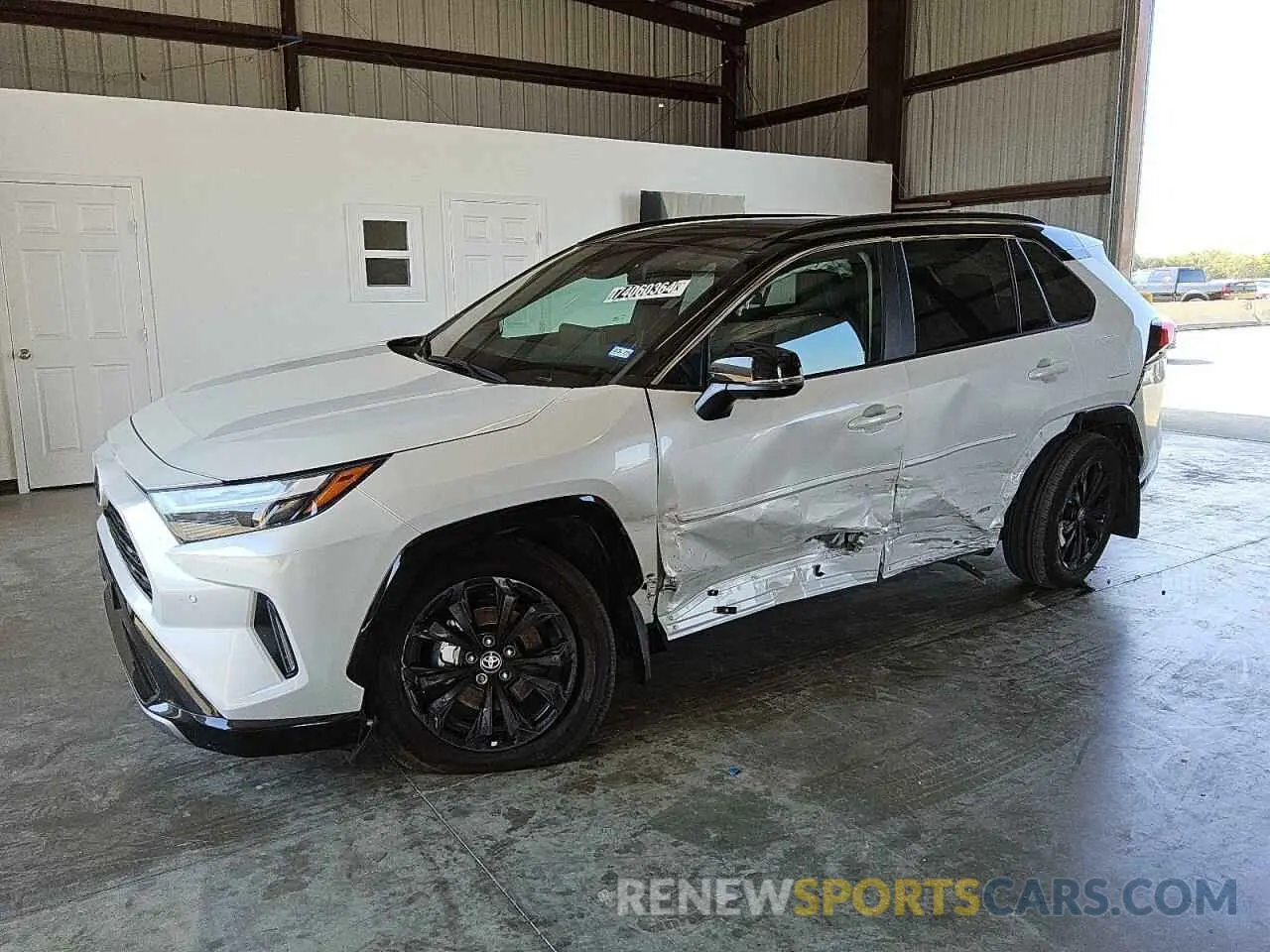 1 Photograph of a damaged car 4T3E6RFV4PU113323 TOYOTA RAV4 2023
