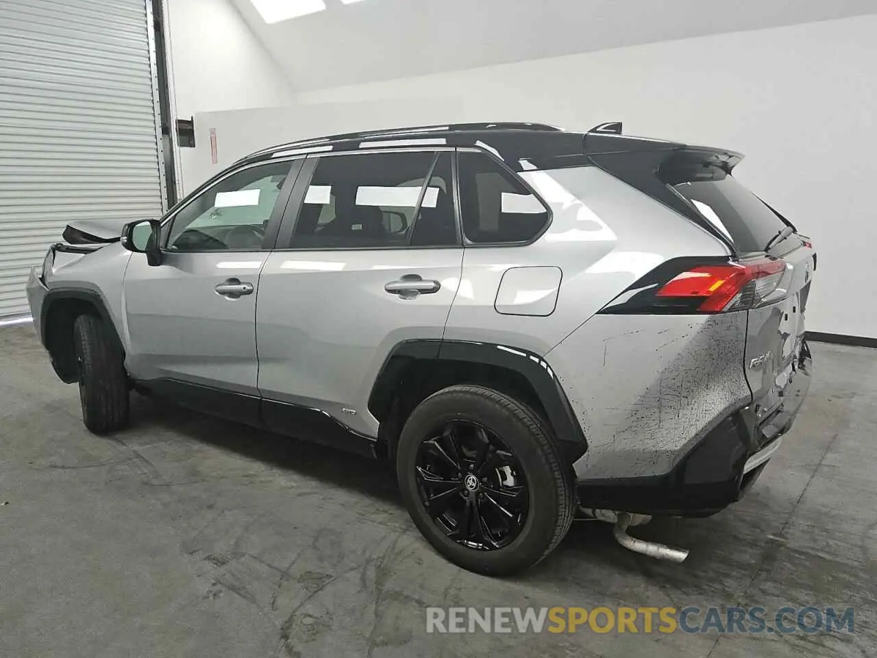 2 Photograph of a damaged car 4T3E6RFV5PU118708 TOYOTA RAV4 2023