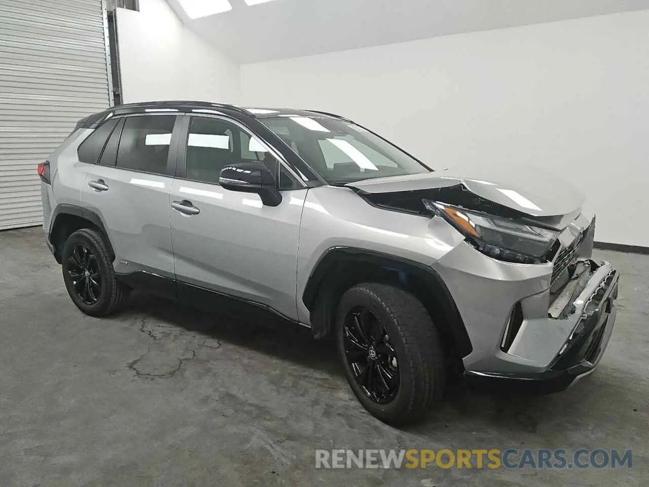 4 Photograph of a damaged car 4T3E6RFV5PU118708 TOYOTA RAV4 2023