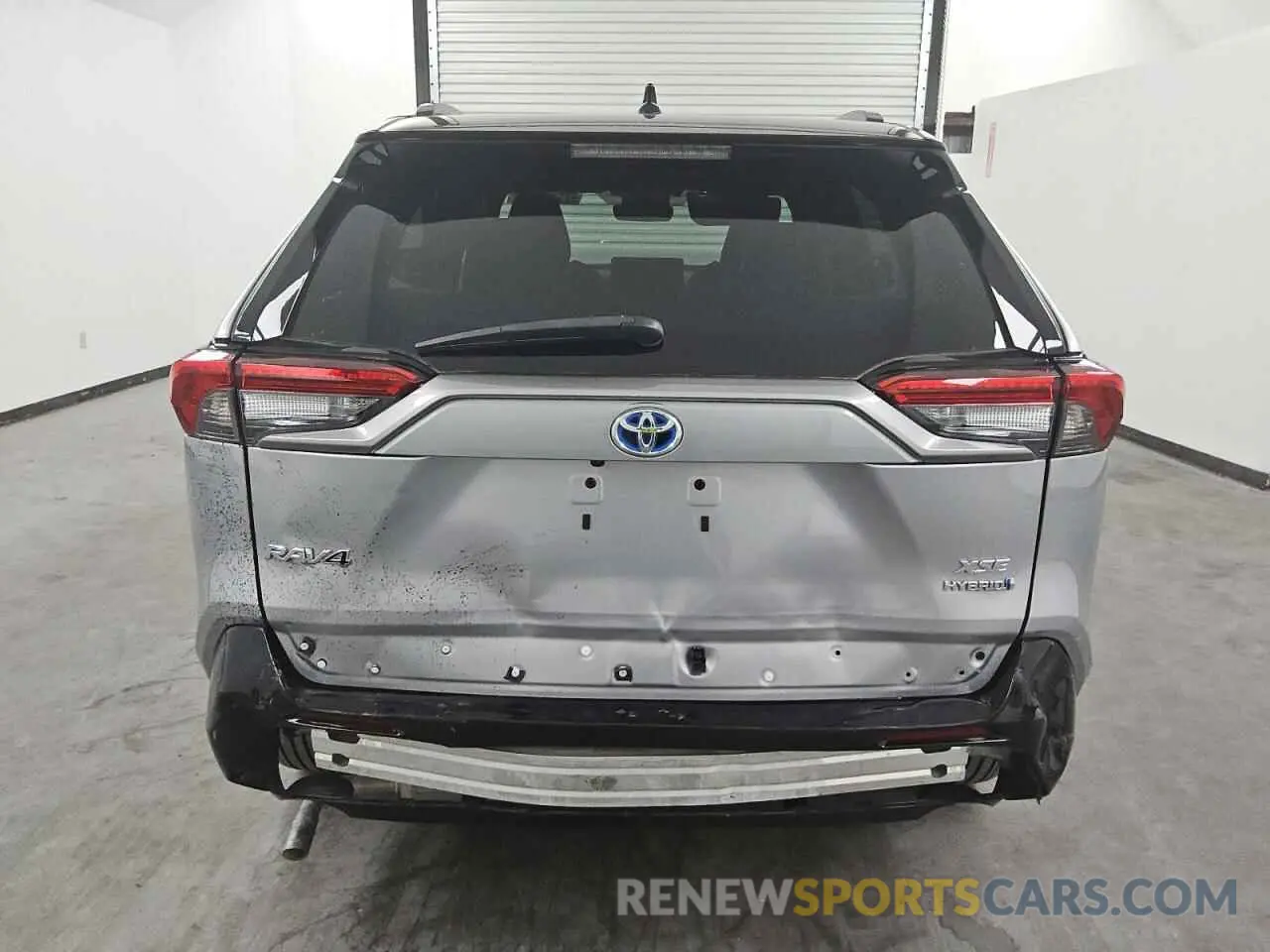 6 Photograph of a damaged car 4T3E6RFV5PU118708 TOYOTA RAV4 2023