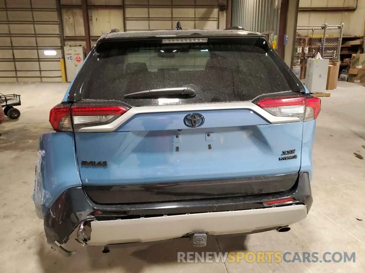 6 Photograph of a damaged car 4T3E6RFV5PU135203 TOYOTA RAV4 2023
