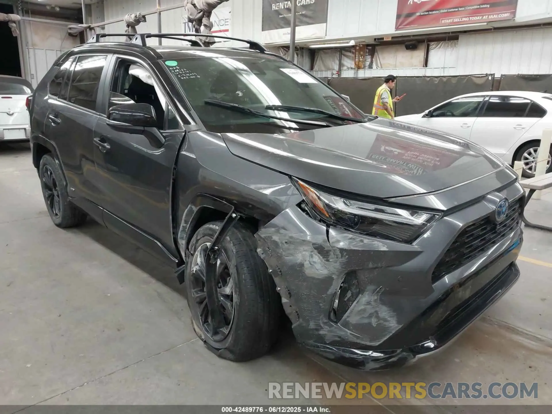 1 Photograph of a damaged car 4T3E6RFV8PU107041 TOYOTA RAV4 2023