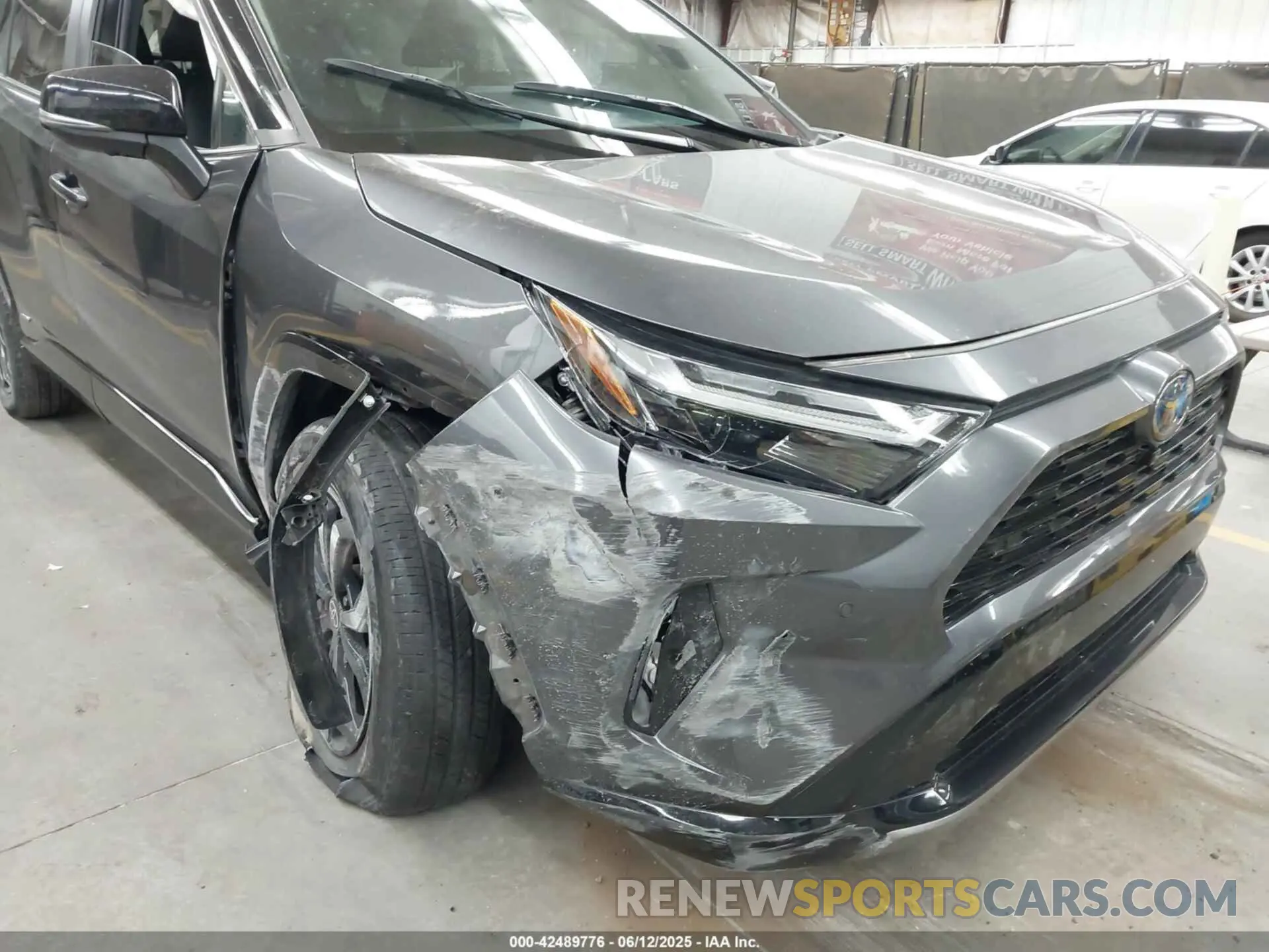 6 Photograph of a damaged car 4T3E6RFV8PU107041 TOYOTA RAV4 2023