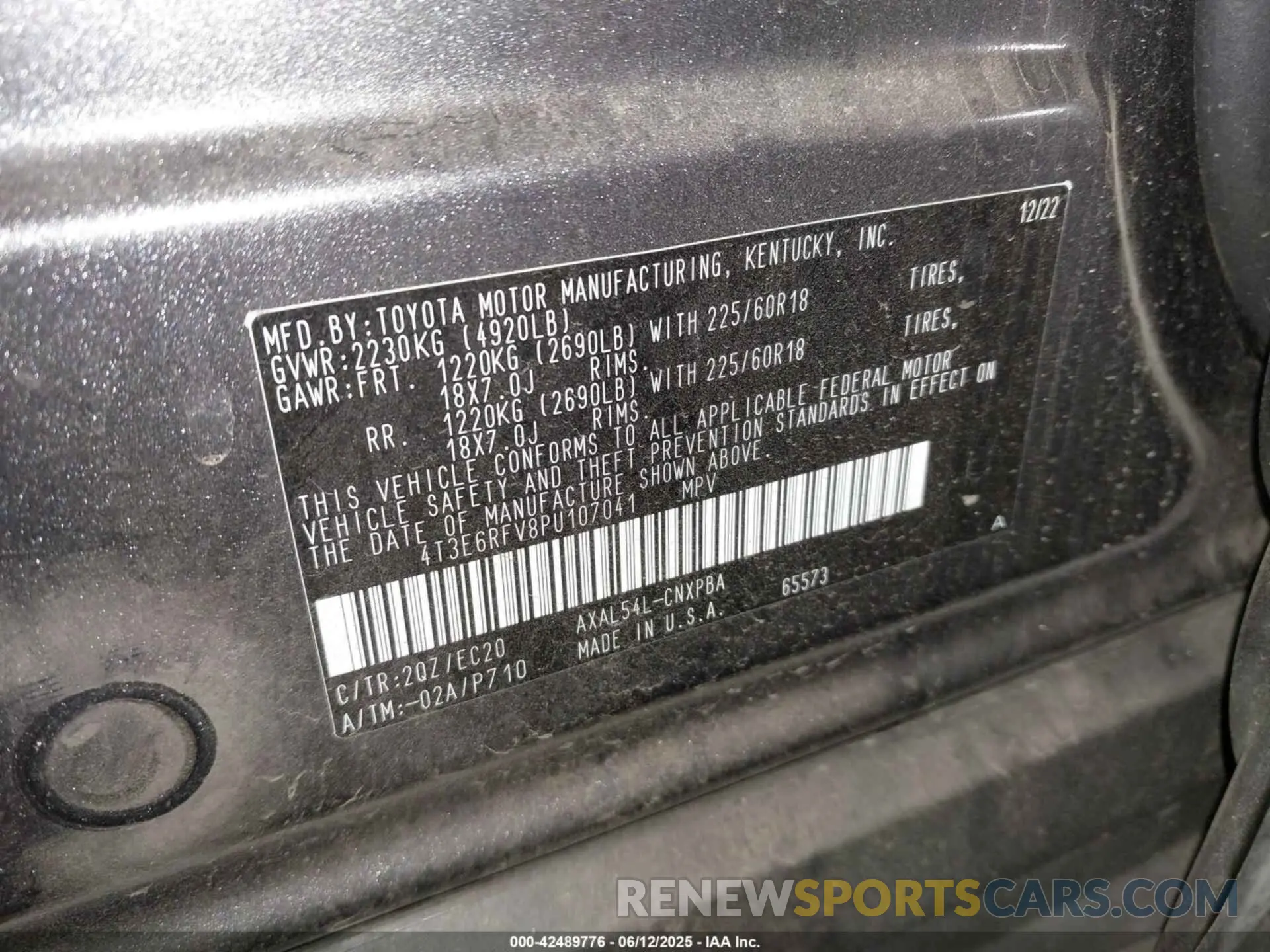 9 Photograph of a damaged car 4T3E6RFV8PU107041 TOYOTA RAV4 2023