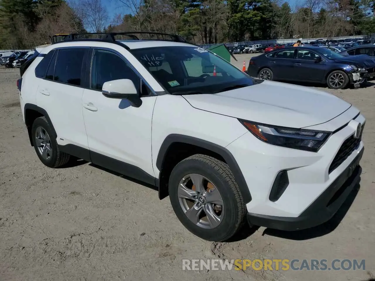 4 Photograph of a damaged car 4T3RWRFV2PU103231 TOYOTA RAV4 2023