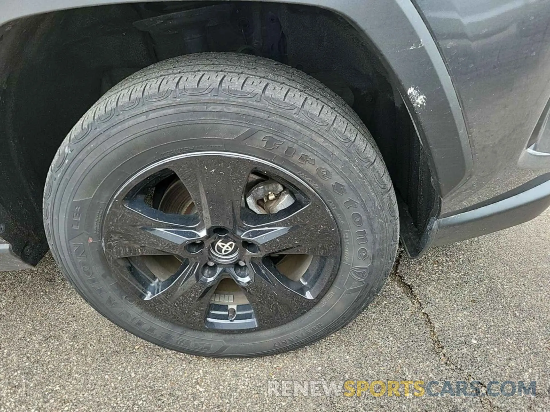 4 Photograph of a damaged car 4T3RWRFV3PU100886 TOYOTA RAV4 2023