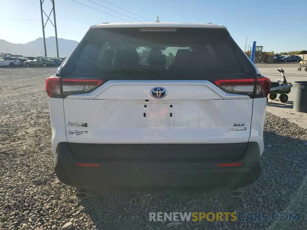 6 Photograph of a damaged car 4T3RWRFV4PU092734 TOYOTA RAV4 2023