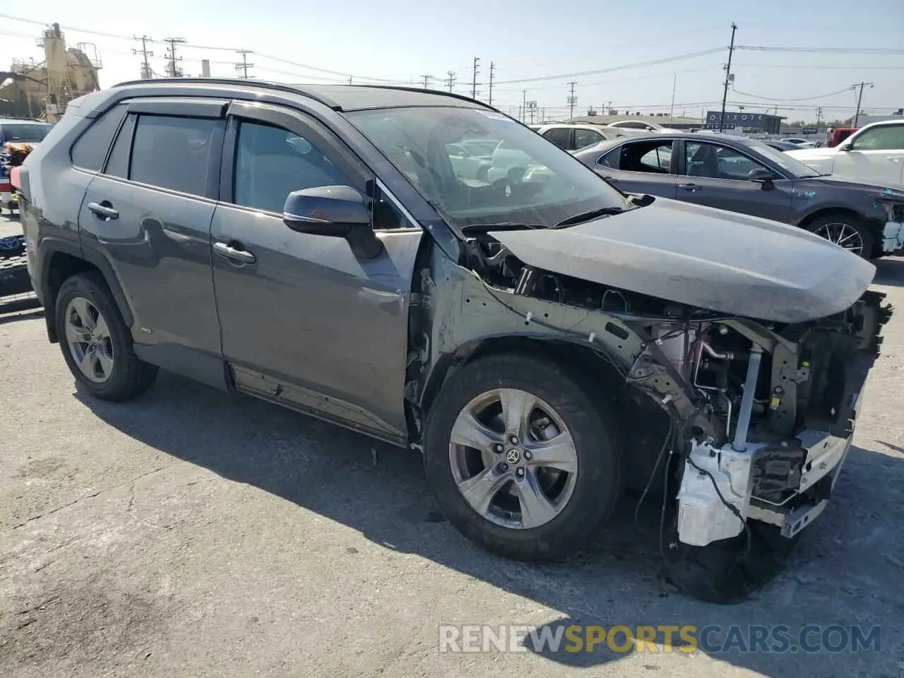 4 Photograph of a damaged car 4T3RWRFV6PU088135 TOYOTA RAV4 2023