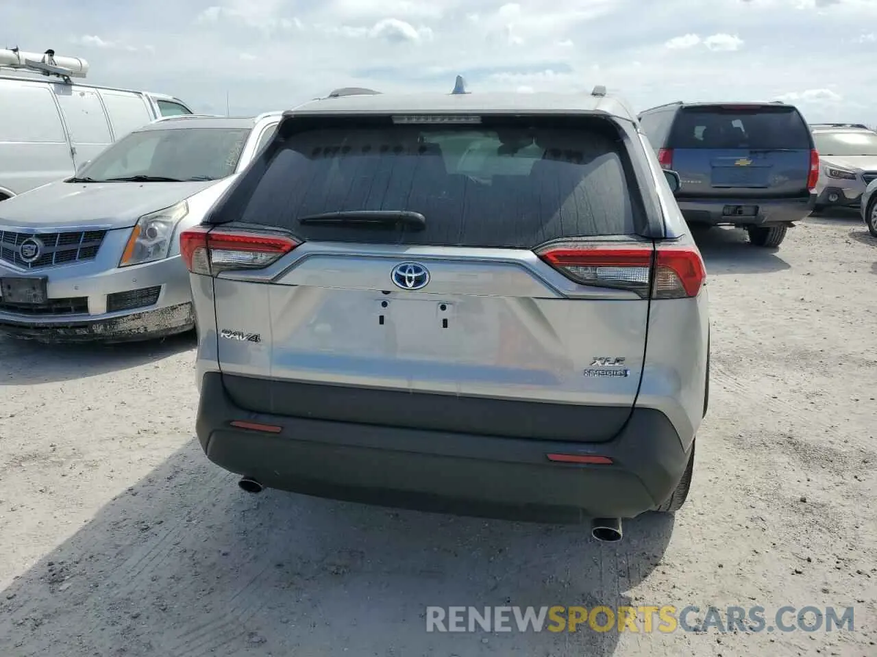 6 Photograph of a damaged car 4T3RWRFV8PU098794 TOYOTA RAV4 2023