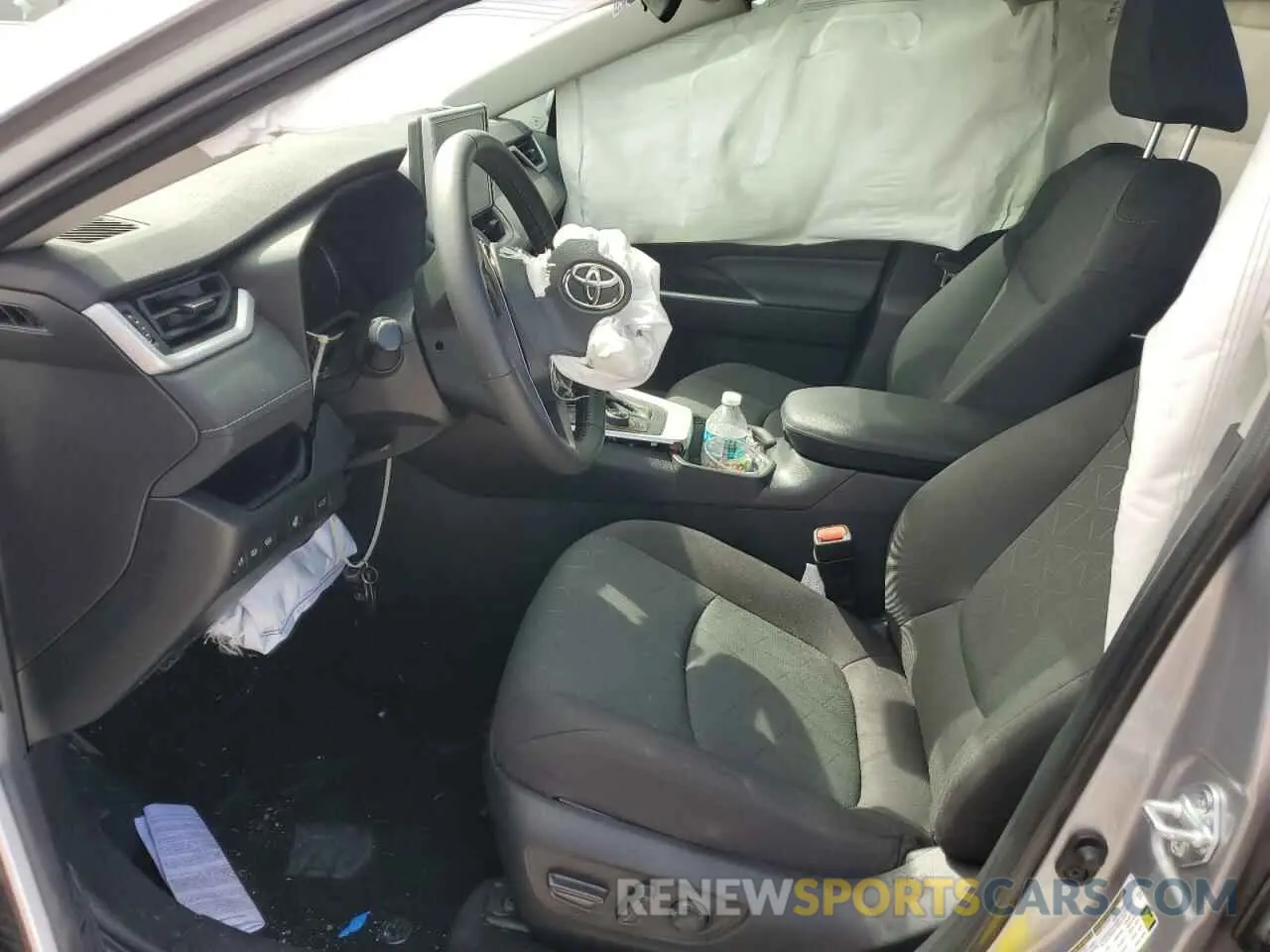 7 Photograph of a damaged car 4T3RWRFV8PU098794 TOYOTA RAV4 2023