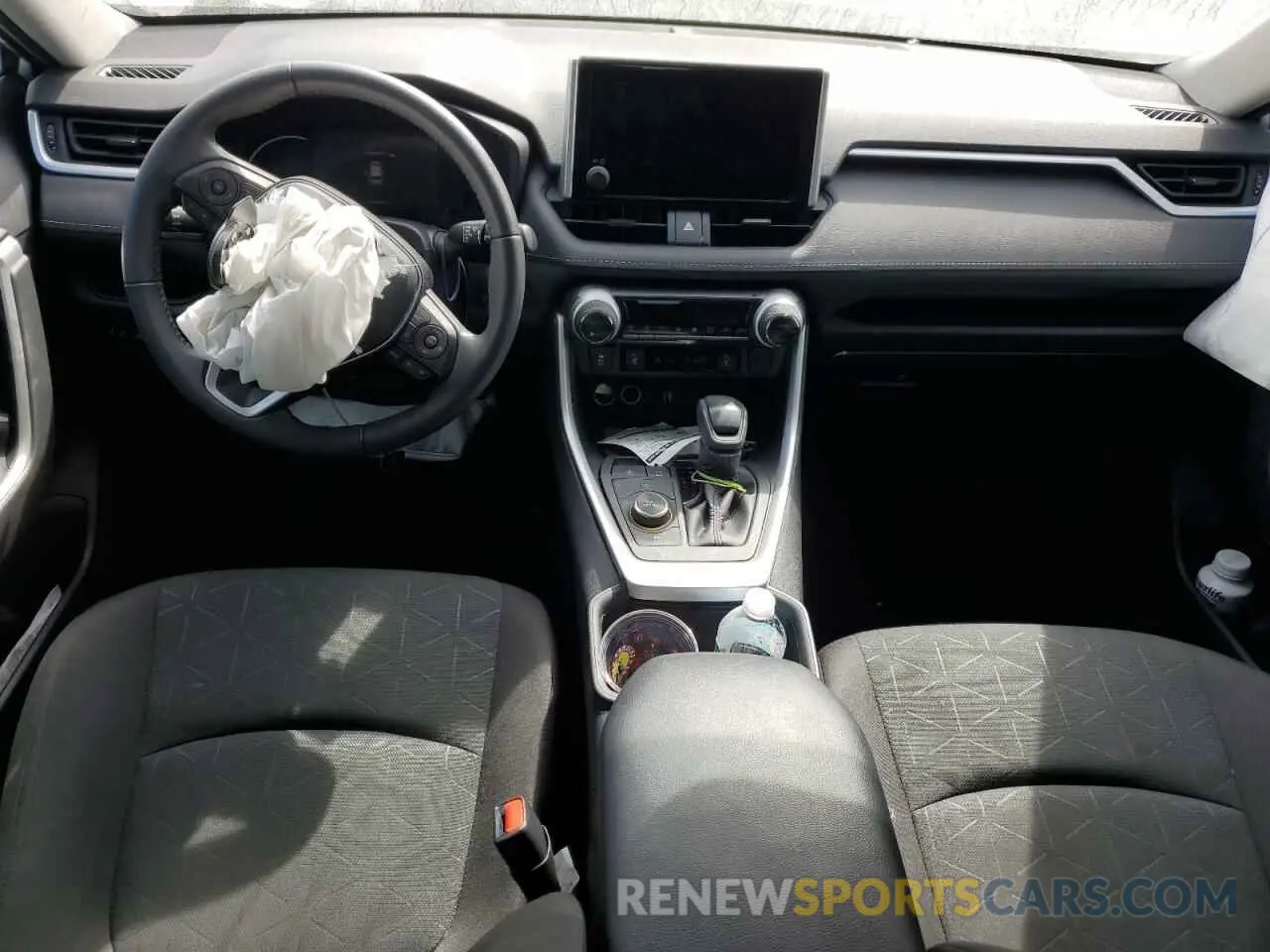 8 Photograph of a damaged car 4T3RWRFV8PU098794 TOYOTA RAV4 2023