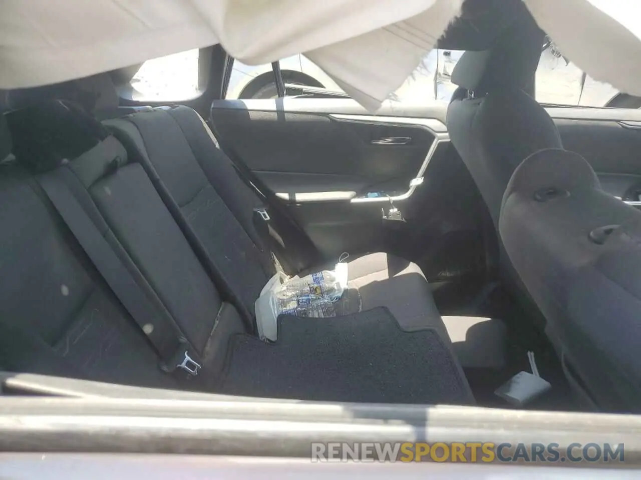 10 Photograph of a damaged car 4T3T6RFV6PU106588 TOYOTA RAV4 2023