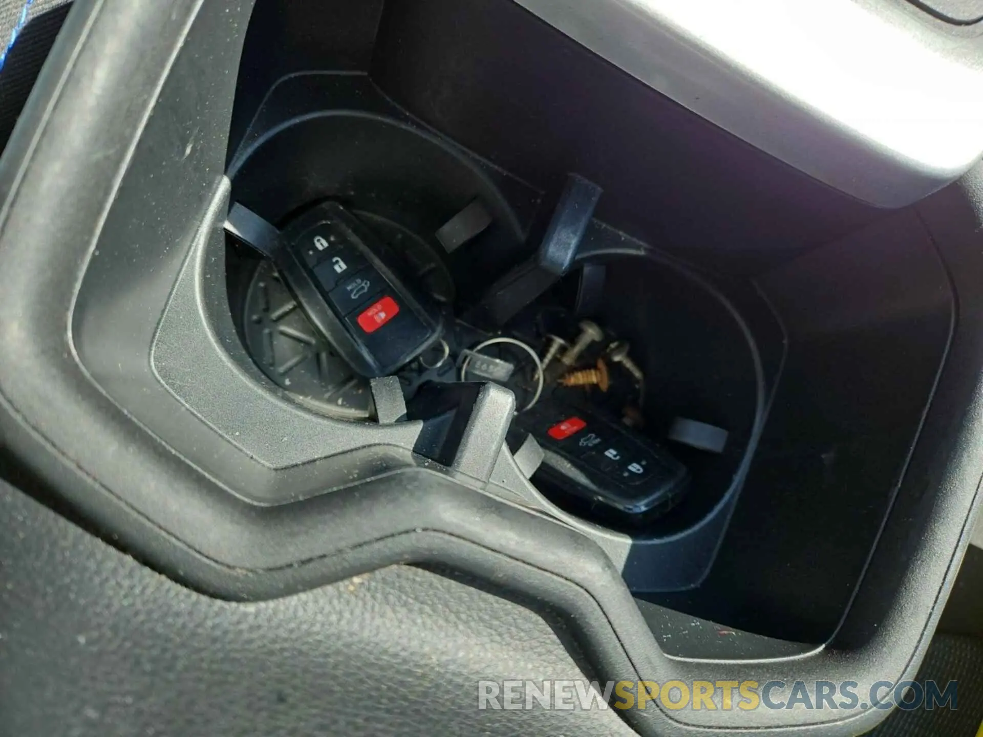 2 Photograph of a damaged car 4T3T6RFVXPU133602 TOYOTA RAV4 2023