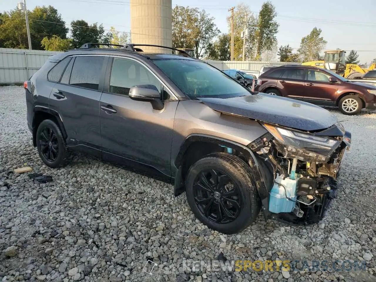 4 Photograph of a damaged car JTM16RFV2PD085226 TOYOTA RAV4 2023