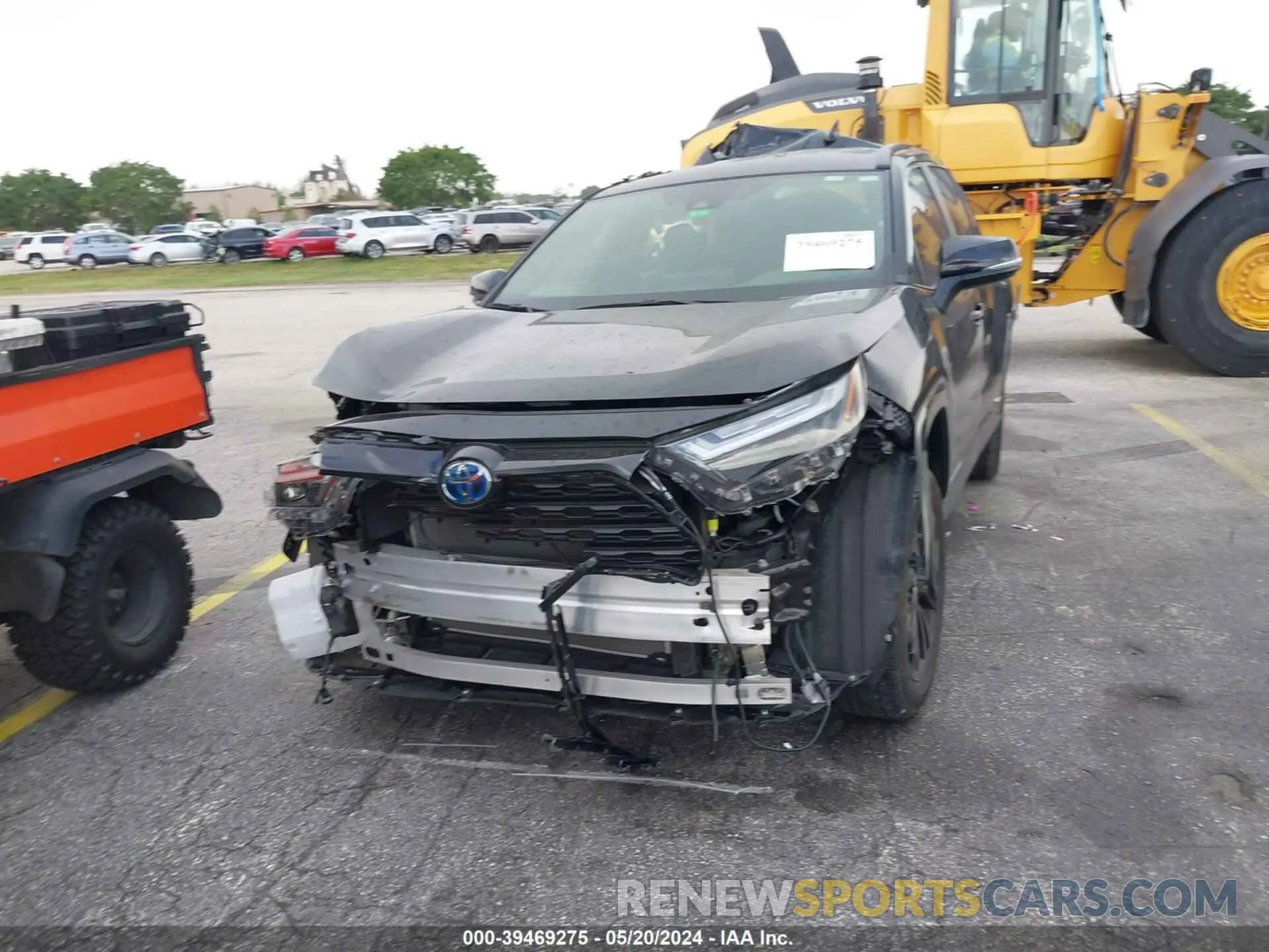 18 Photograph of a damaged car JTM16RFV8PD087174 TOYOTA RAV4 2023