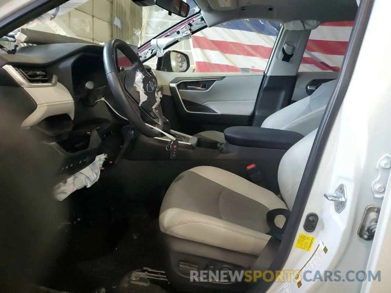 7 Photograph of a damaged car JTMA1RFV3PD093611 TOYOTA RAV4 2023
