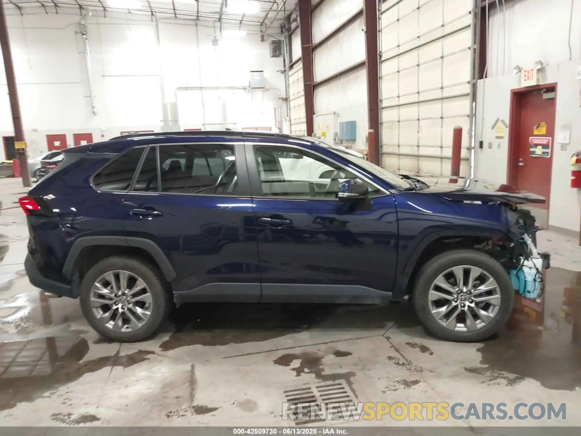 14 Photograph of a damaged car JTMA1RFV7PD097029 TOYOTA RAV4 2023