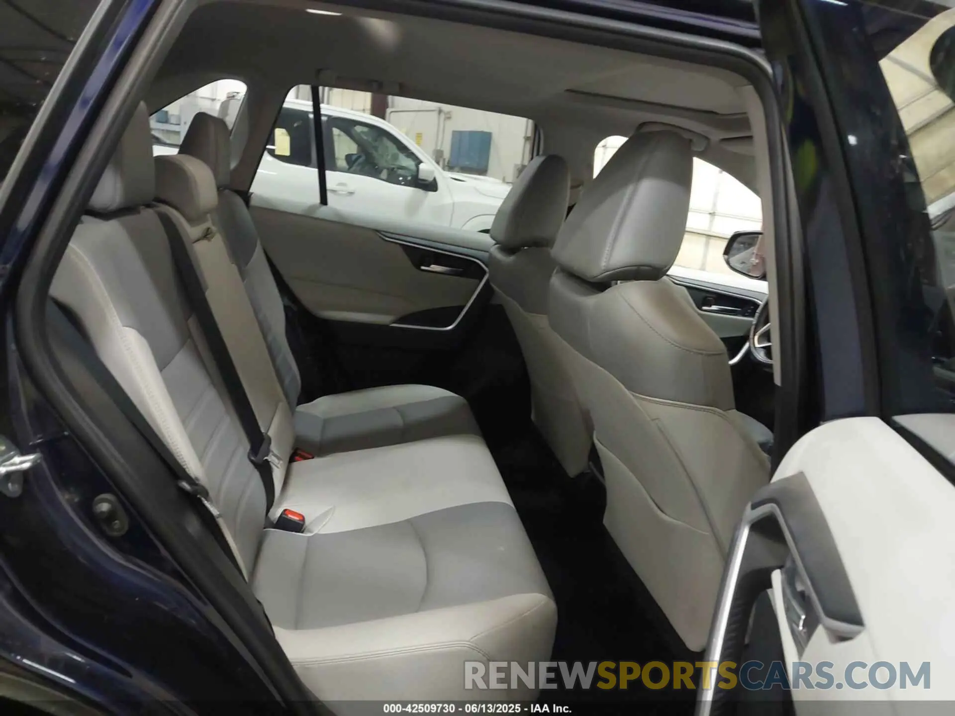 8 Photograph of a damaged car JTMA1RFV7PD097029 TOYOTA RAV4 2023
