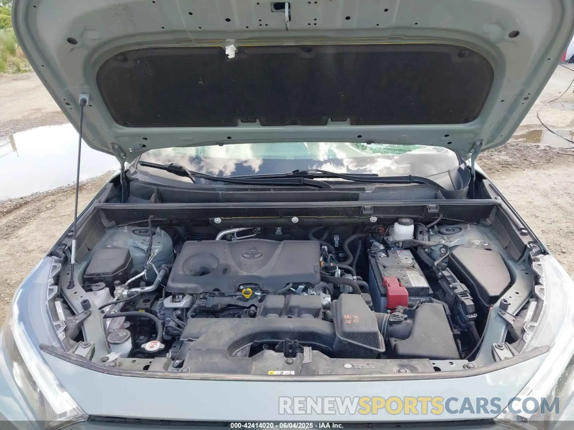 10 Photograph of a damaged car JTMA1RFV8PD097668 TOYOTA RAV4 2023