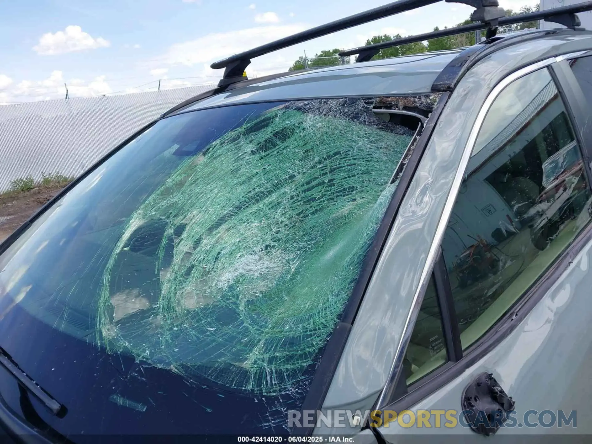 21 Photograph of a damaged car JTMA1RFV8PD097668 TOYOTA RAV4 2023