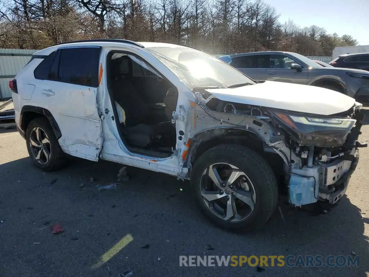 4 Photograph of a damaged car JTMAB3FV3PD150478 TOYOTA RAV4 2023