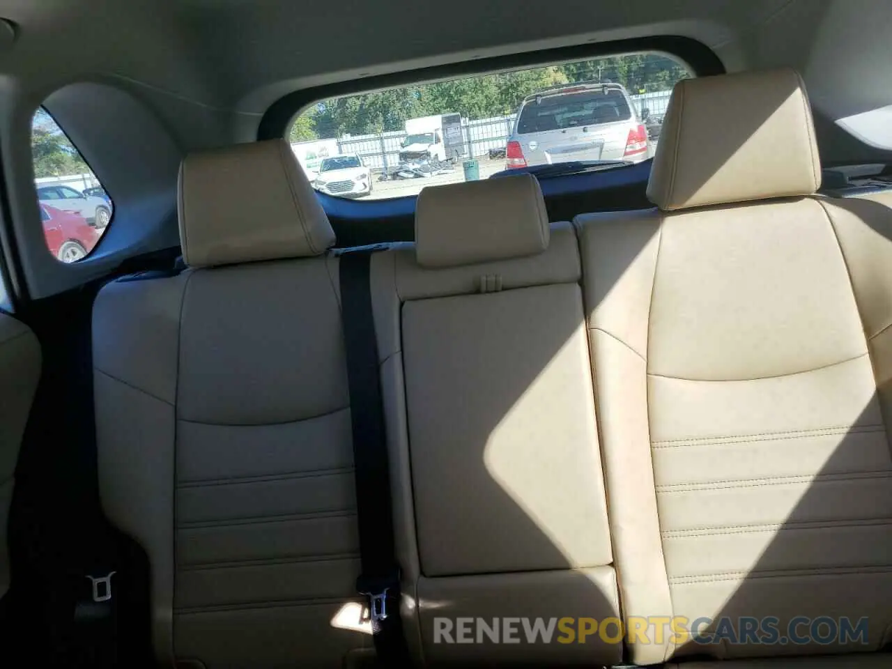 10 Photograph of a damaged car JTMB6RFV3PD088513 TOYOTA RAV4 2023