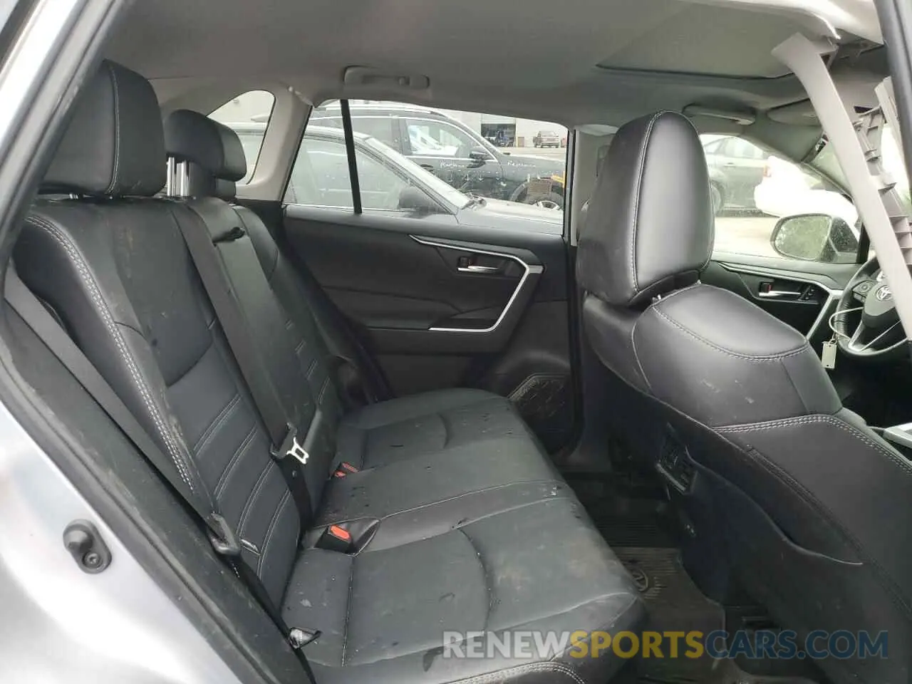 10 Photograph of a damaged car JTMB6RFV4PD115993 TOYOTA RAV4 2023