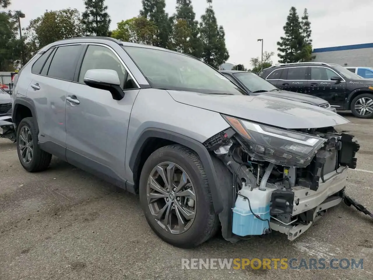 4 Photograph of a damaged car JTMB6RFV4PD115993 TOYOTA RAV4 2023