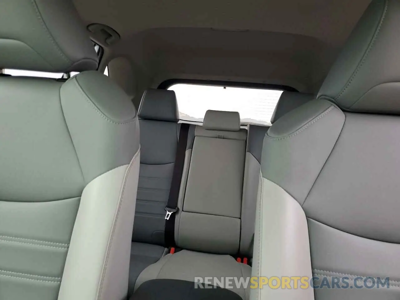10 Photograph of a damaged car JTMB6RFV5PD091283 TOYOTA RAV4 2023