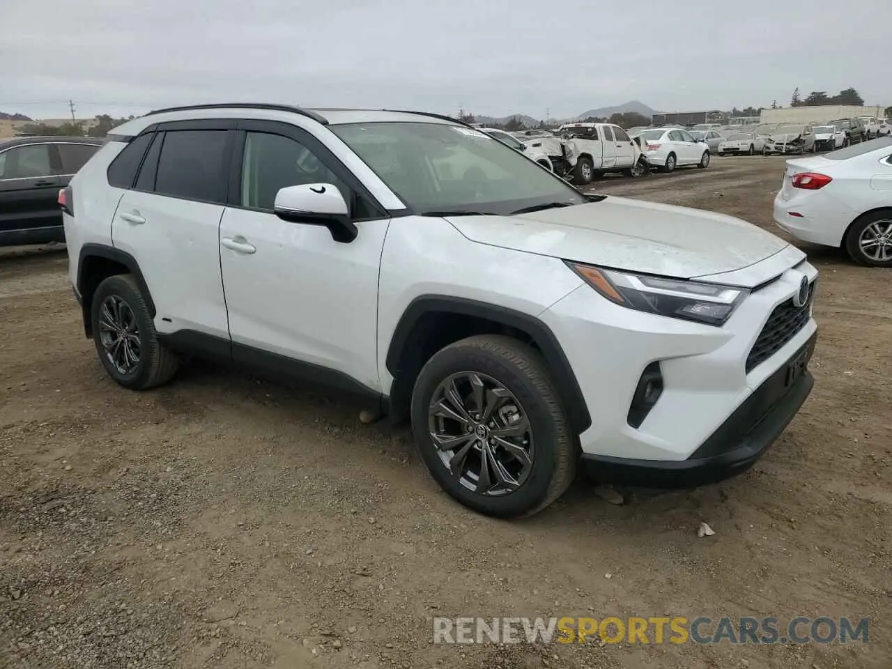 4 Photograph of a damaged car JTMB6RFV5PD091283 TOYOTA RAV4 2023