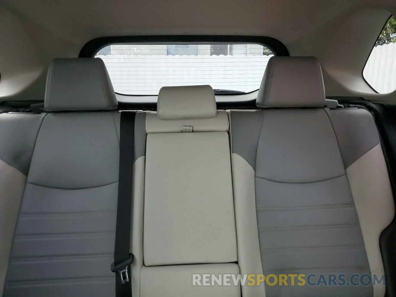 10 Photograph of a damaged car JTMB6RFV5PD092157 TOYOTA RAV4 2023