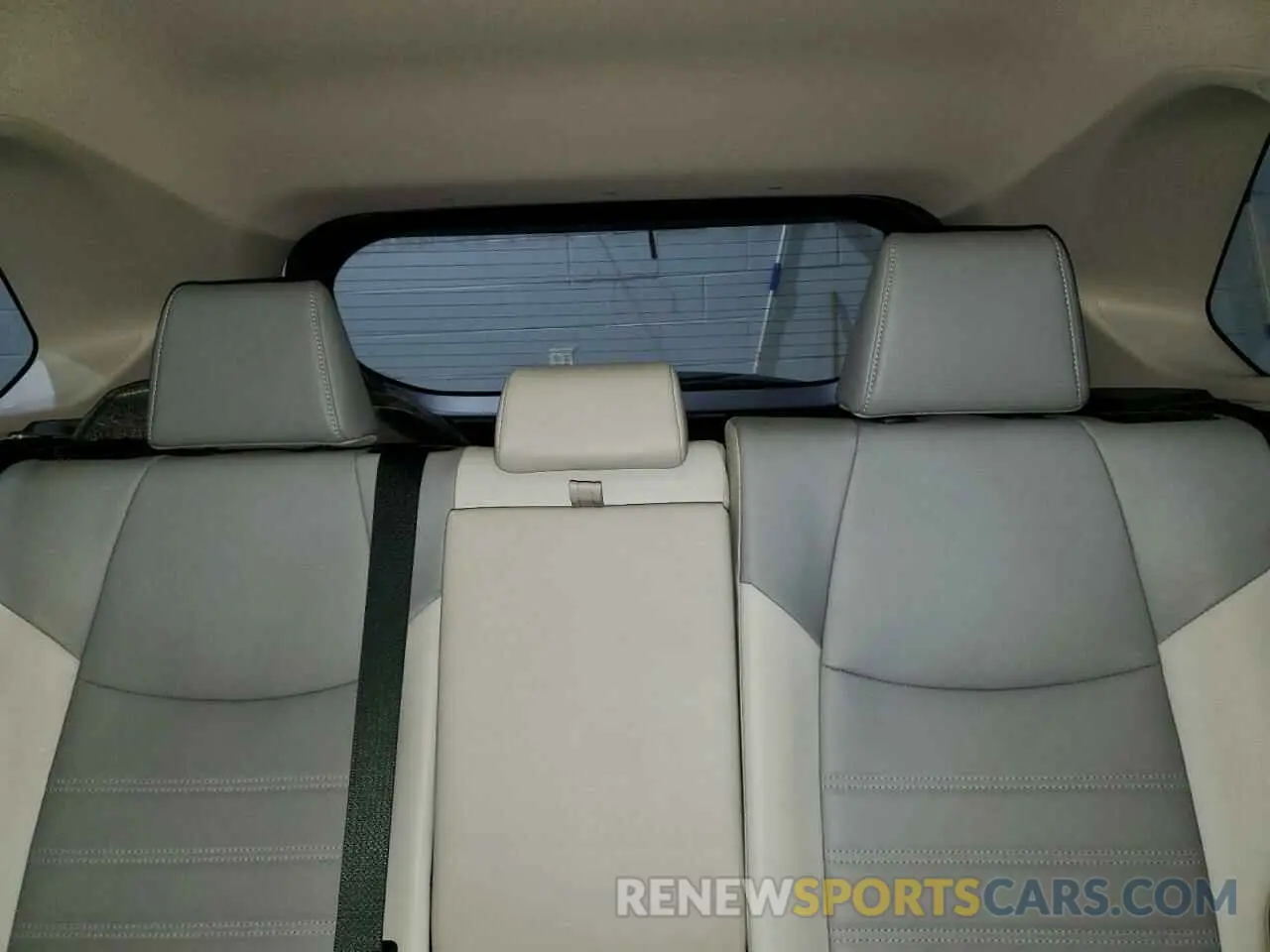 10 Photograph of a damaged car JTMB6RFV6PD085573 TOYOTA RAV4 2023