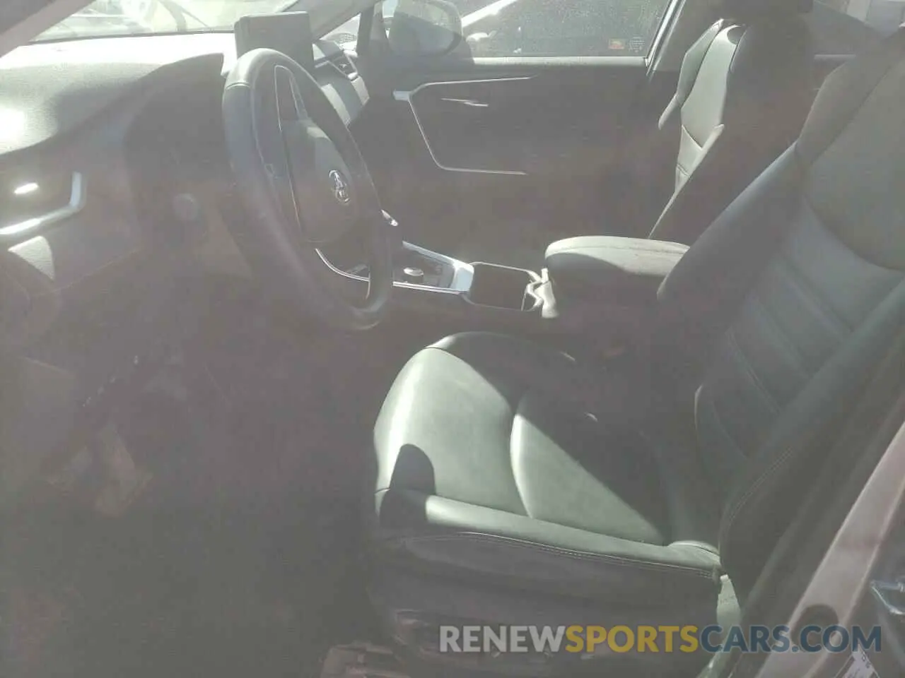 7 Photograph of a damaged car JTMB6RFV6PD101335 TOYOTA RAV4 2023