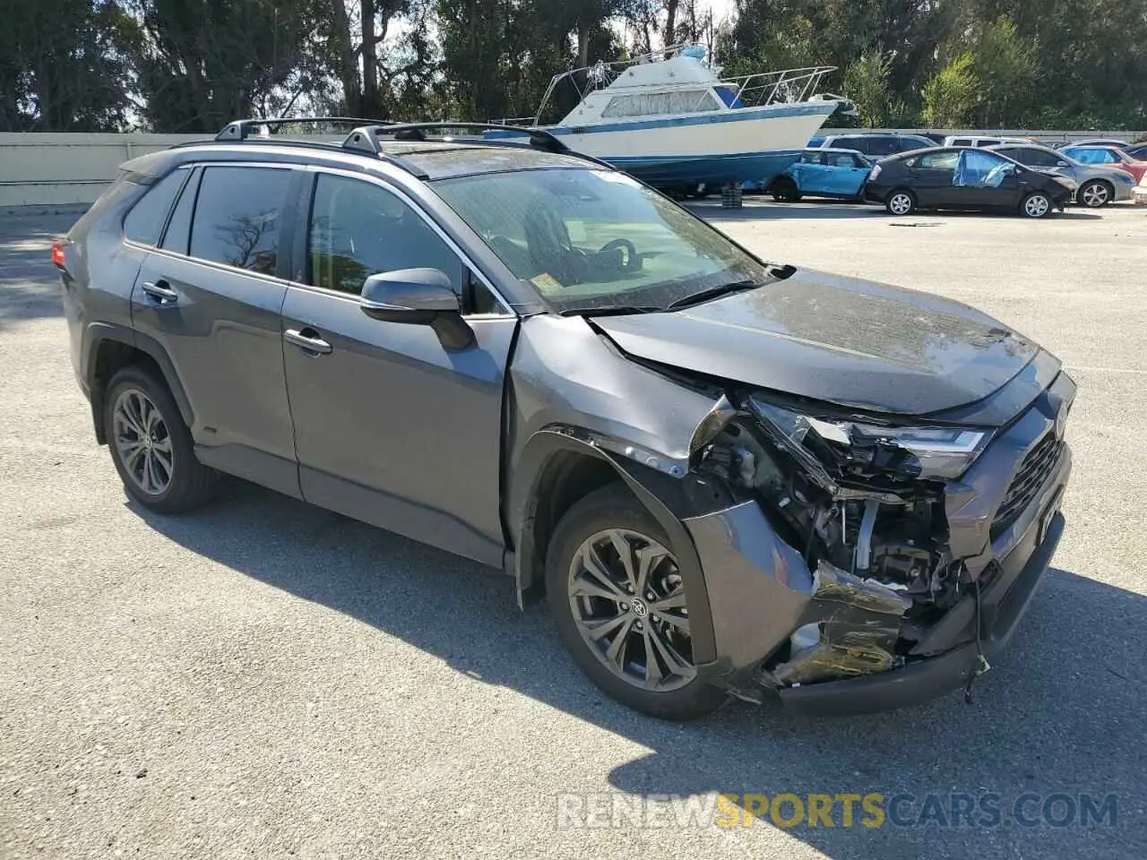 4 Photograph of a damaged car JTMB6RFV7PD103062 TOYOTA RAV4 2023