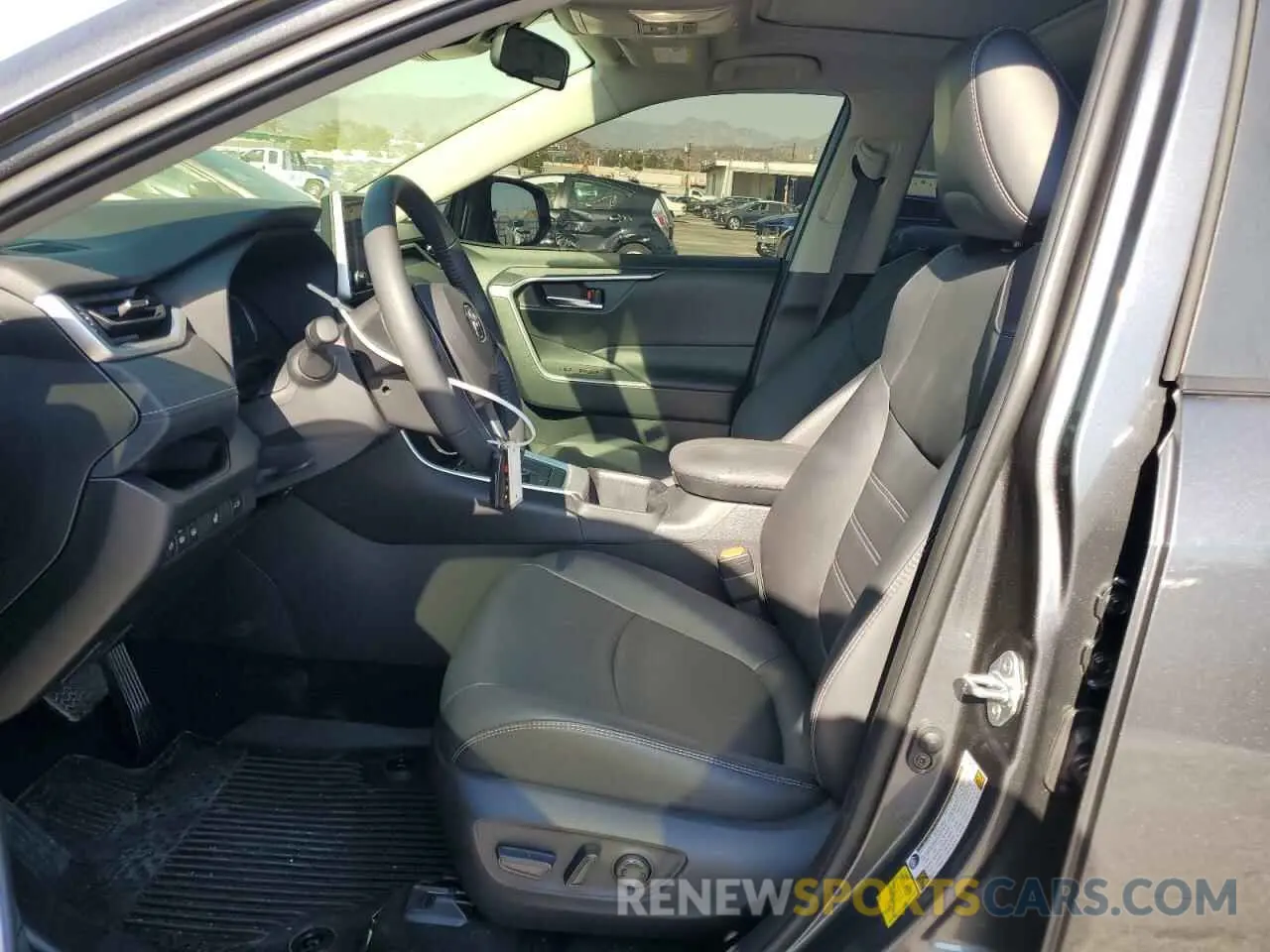 7 Photograph of a damaged car JTMB6RFV8PD111767 TOYOTA RAV4 2023