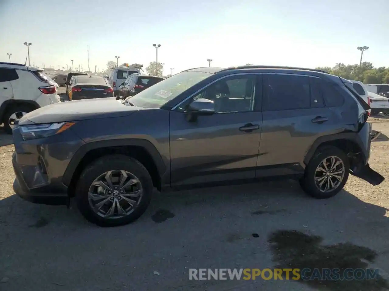 1 Photograph of a damaged car JTMB6RFVXPD082580 TOYOTA RAV4 2023