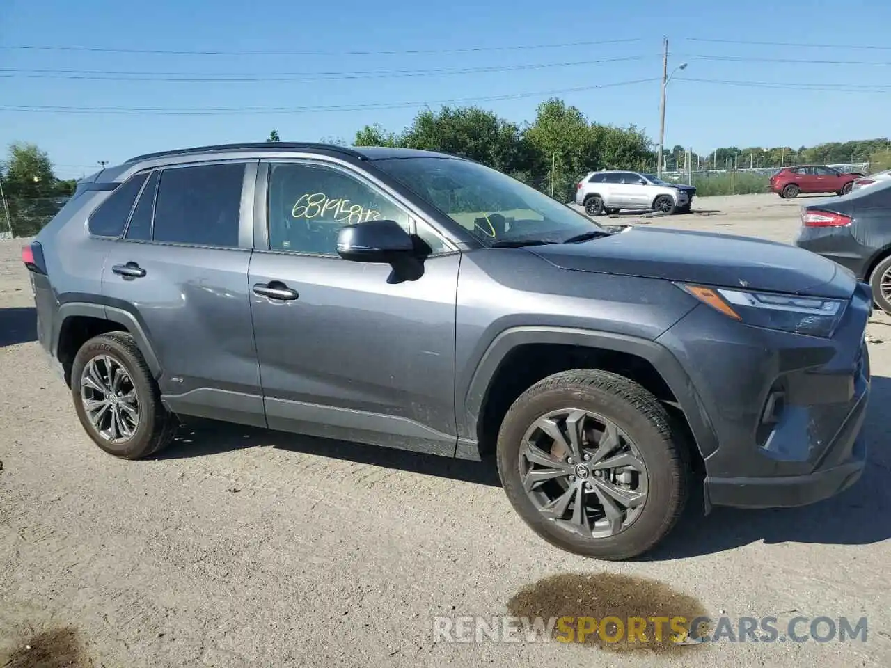 4 Photograph of a damaged car JTMB6RFVXPD082580 TOYOTA RAV4 2023