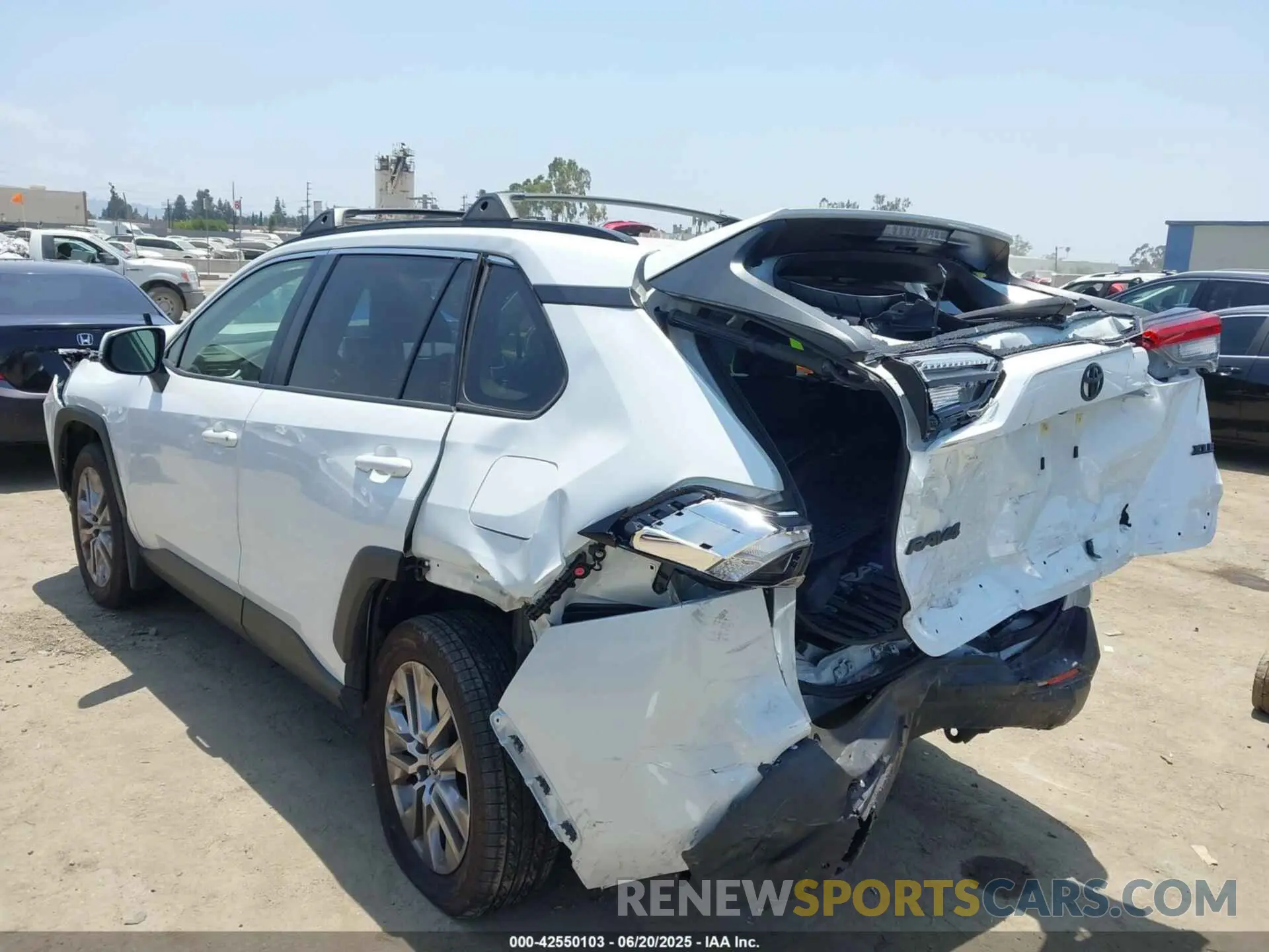 3 Photograph of a damaged car JTMC1RFV2PD101299 TOYOTA RAV4 2023